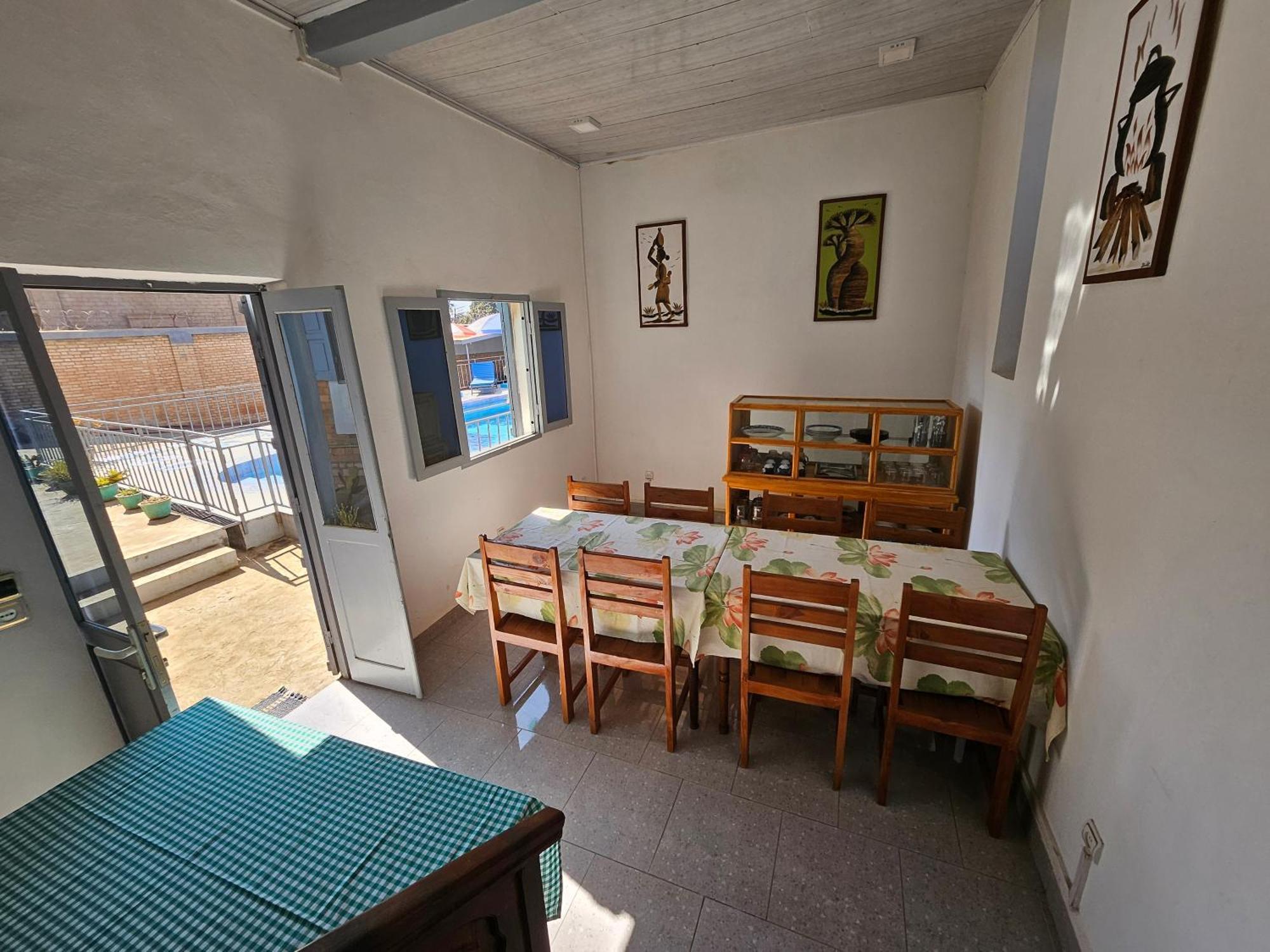 Chez Joel Bed & Breakfast Antsirabe Ngoại thất bức ảnh